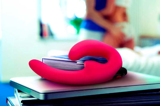 Страпоны нового поколения. Встречаем звезду 2020 года - Анатомический Страпон С Вибрацией